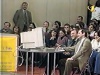 приконльнулись над старым компьютером (с ЭЛТ) монитором у редакторов КВН подсчитывающих очки